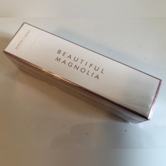 NIB Sealed Estee Lauder Beautiful Magnolia Nourishing Hand Cream 1oz/30ml - Picture 2 of 3